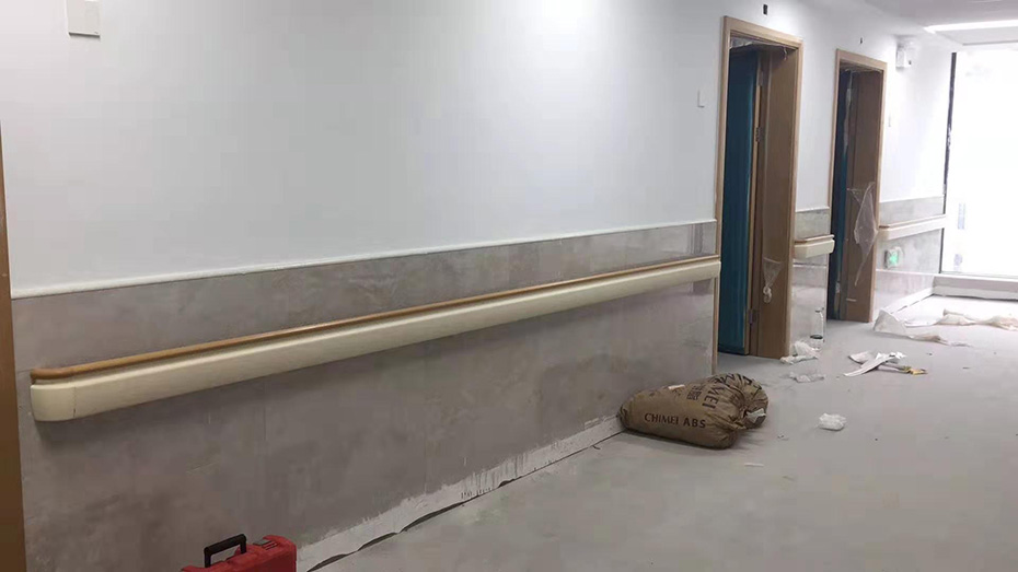 清潔防撞扶手的時候應該注意什么？