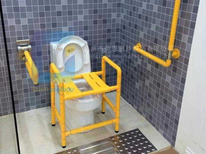 【浙江杭州】適老化改造進(jìn)行中，街道辦為老人舊宅安裝無障礙扶手