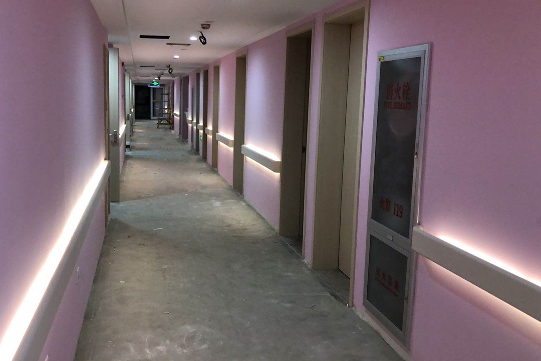 【上海普陀】帶燈帶的防撞扶手有哪些優(yōu)點呢？