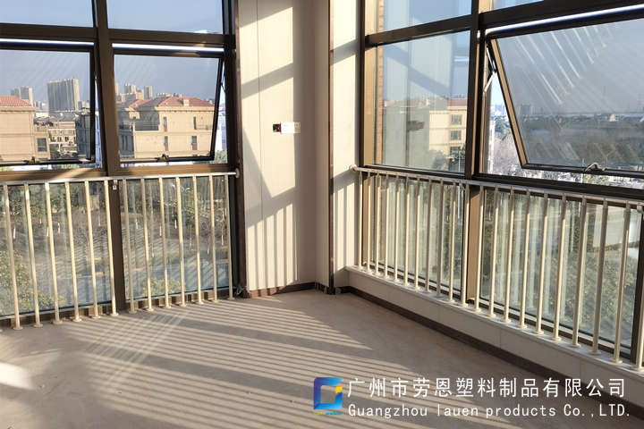 新型樹(shù)脂扶手護(hù)欄-陽(yáng)臺(tái)護(hù)欄-樓梯護(hù)欄扶手 (1)